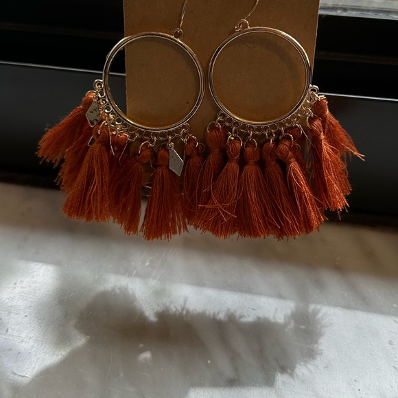 Boho Scalloped Fringe Earrings Hoops - Picture 2 of 2